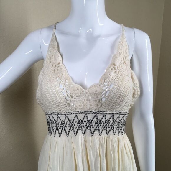ASTR the Label - Paola Crochet Maxi Dress (G6) - Picture 5 of 6